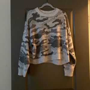 American Eagle Sweater
